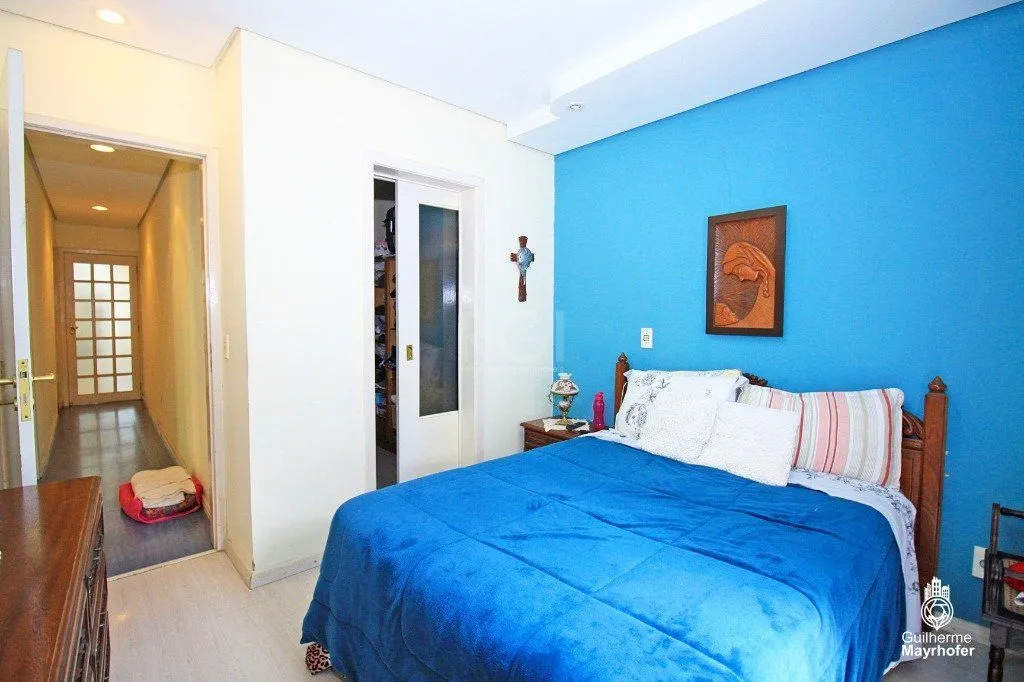 Imagem Casa para Venda - 130m², 3 dormitórios, sendo 1 suites, 4 vagas - Sarandi