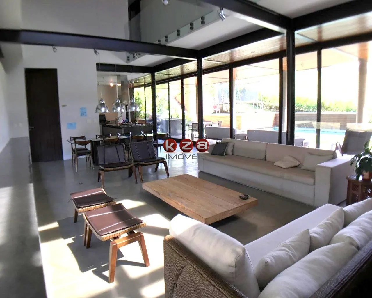 Imagem Casa de Luxo à Venda em Valinhos-SP, Condomínio Villa Lombarda: 6 Quartos, 5 Suítes, 3 Salas, 7 Banheiros, 504m² - Imperdível!