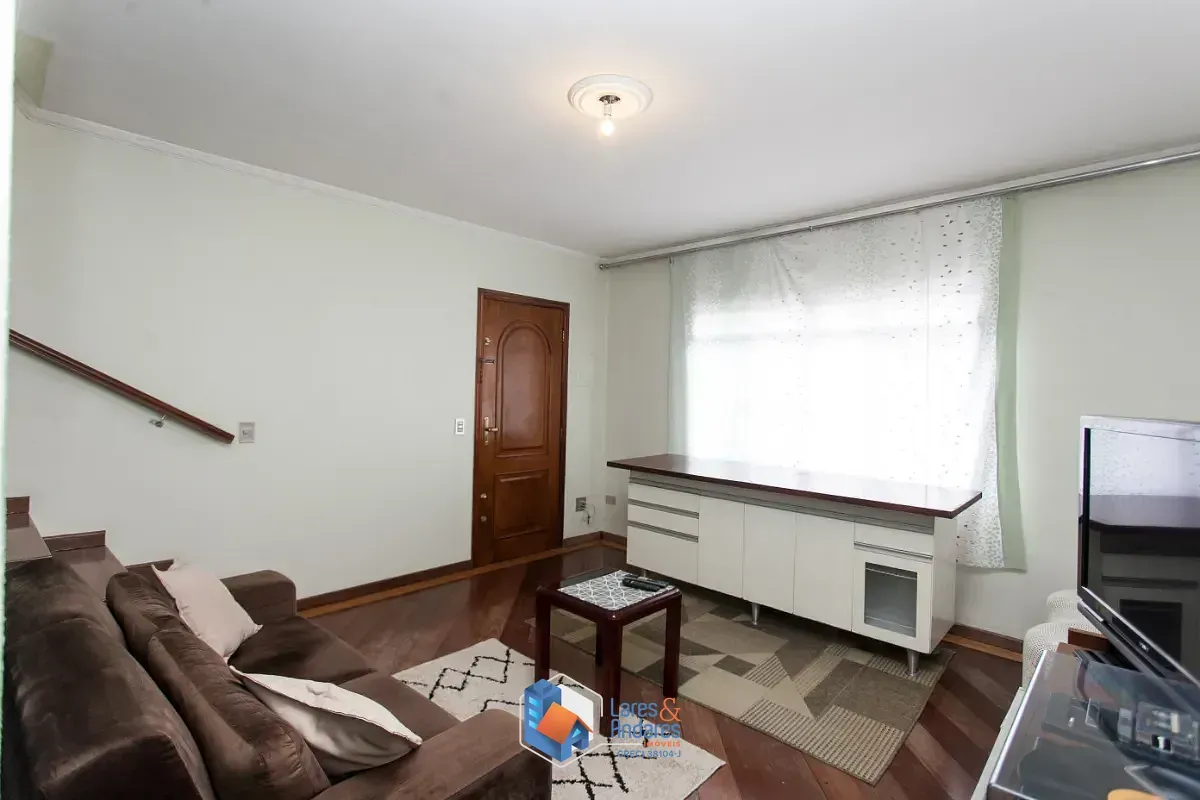 Imagem Sobrado para venda em Vila Palmeiras com 3 quartos, 137m²