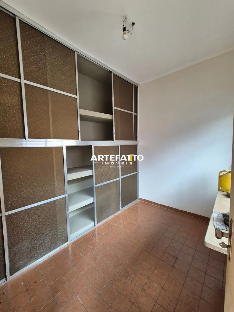 Imagem Casa com 4 dormitórios no bairro Vila Allan Kardec