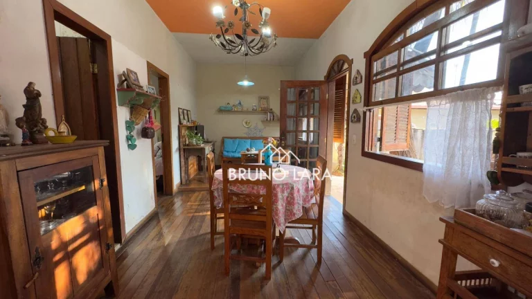 Imagem Casa a venda em Igarapé MG / Centro