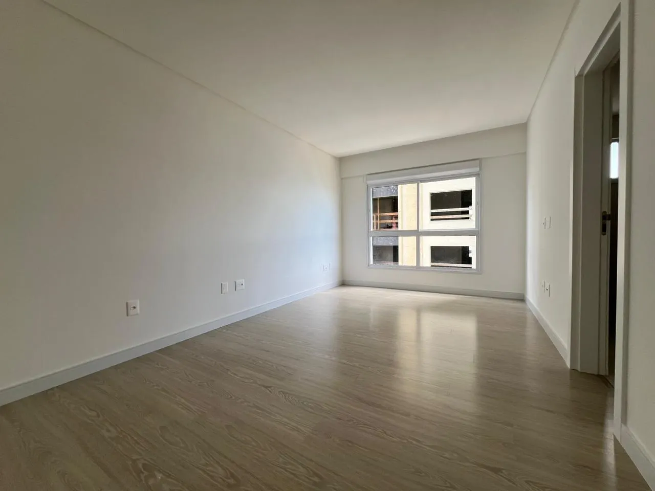Imagem Apartamento com vista para o mar à venda com 179.5m2 por R$ 3.950.000,00