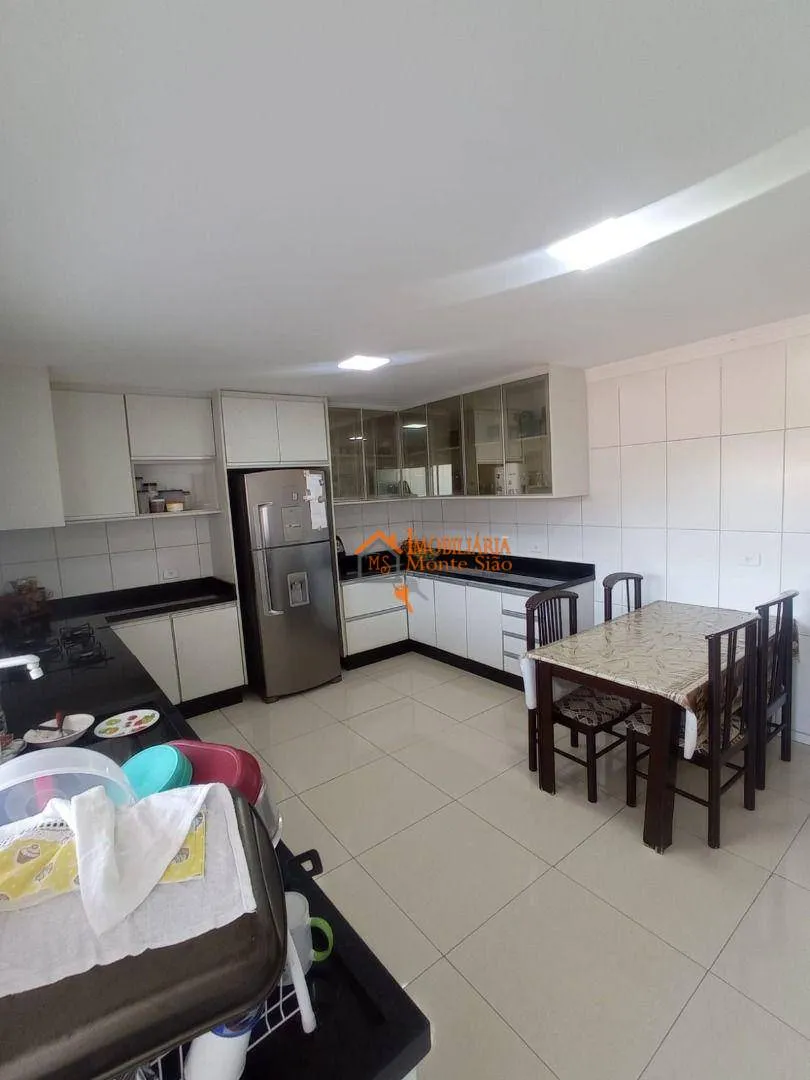 Imagem Sobrado com 5 dormitórios à venda, 200 m² por R$ 650.000,00 - Parque Flamengo - Guarulhos/SP