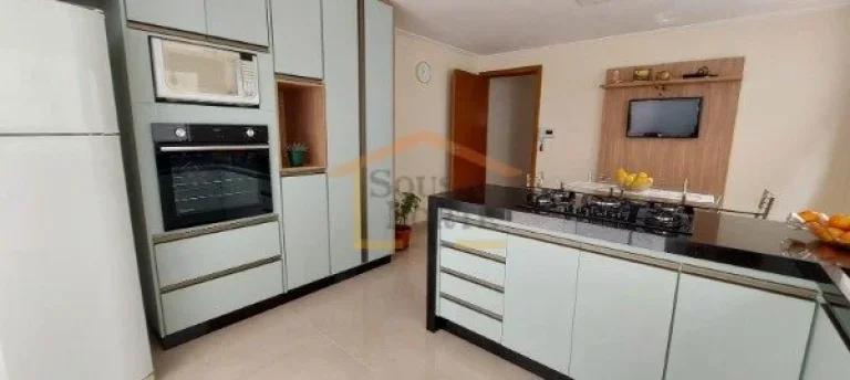 Imagem Excelente sobrado, 3 dormitórios, sendo 1 suíte com closet e varanda, mais 1 banheiro e 1 lavabo, ...