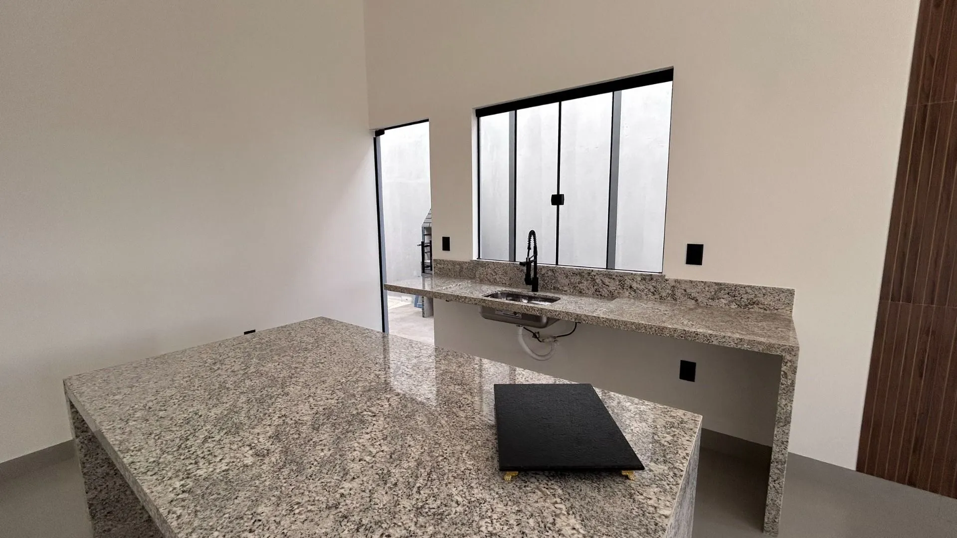 Imagem Casa à venda, 76 m² por R$ 380.000,00 - Residencial Barreiro - Patos de Minas/MG