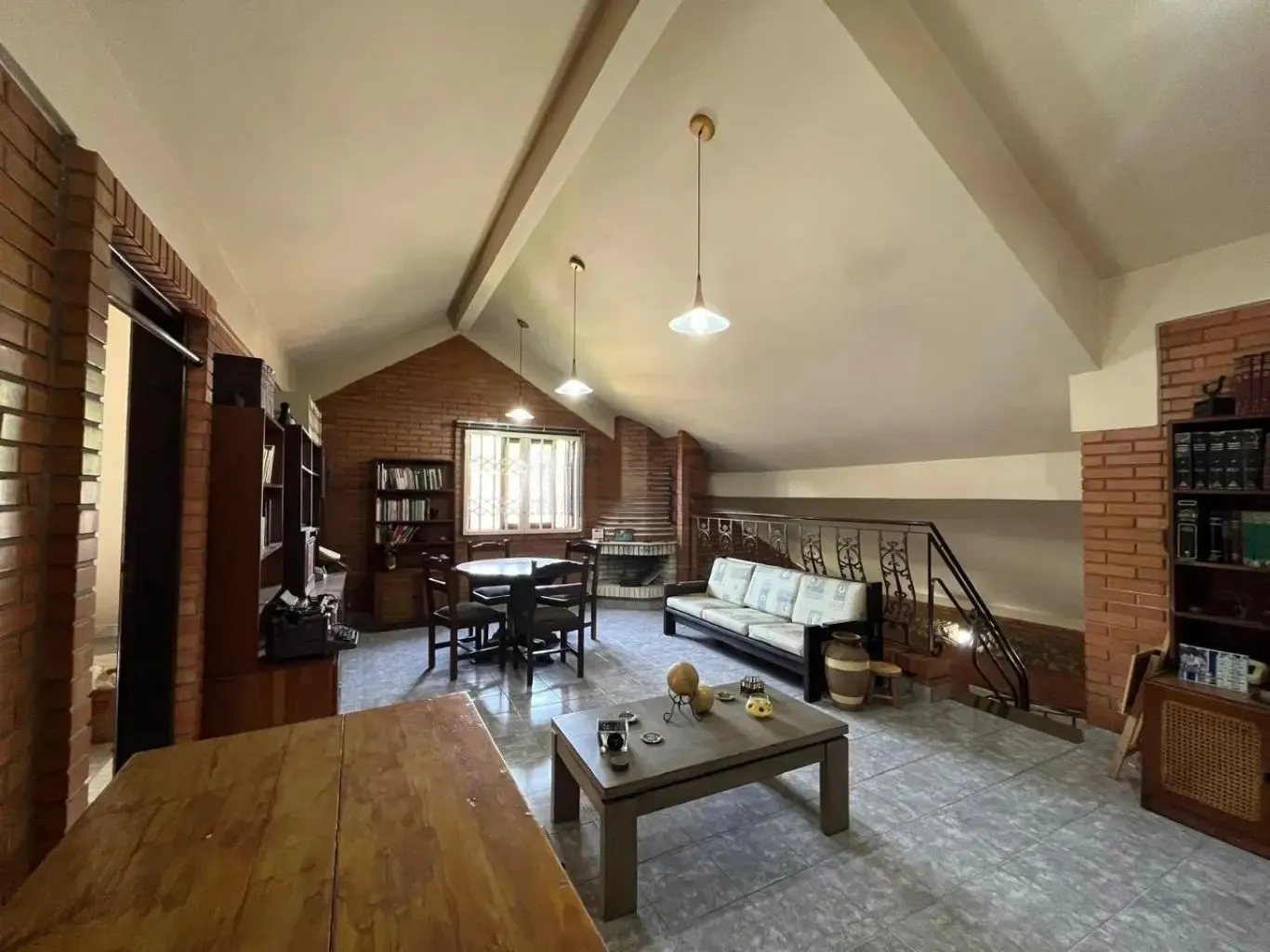 Imagem Casa com 4 quartos e 2 lareiras no bairro Belém Velho