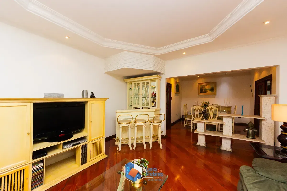 Imagem Casa para venda em Parque São Domingos com 3 quartos, sendo 1 suíte, 212m²