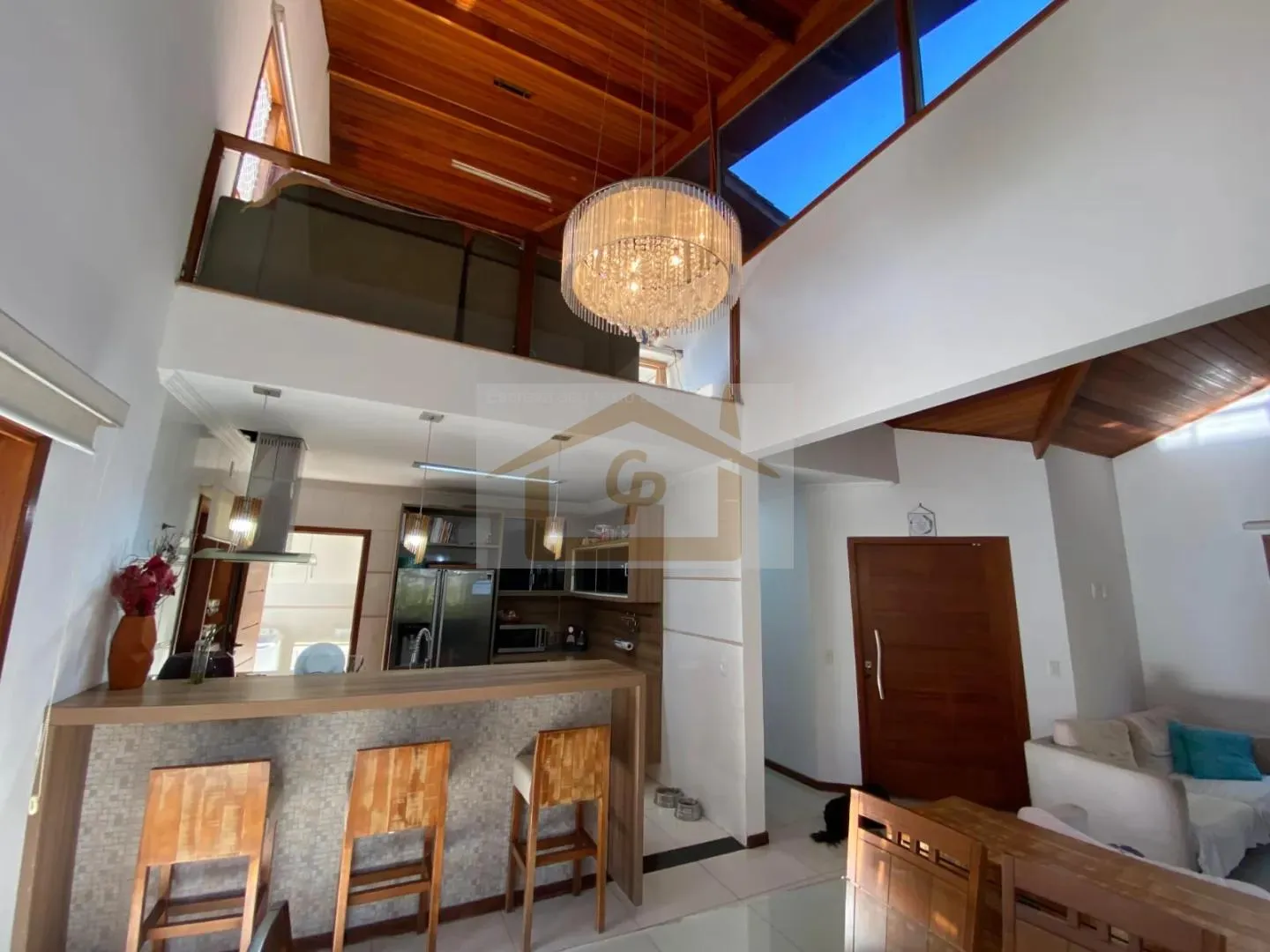 Imagem Sua nova casa te espera no condomínio dos sonhos! 3 suítes, 4 vagas