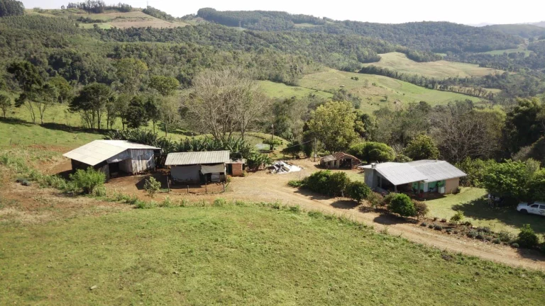 Foto do imóvel Área Agrícola para Venda em Concórdia, Rural em Três de Outubro Concórdia - Sc