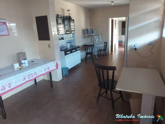 Imagem Galpão com 270m² em excelente localização no centro em Ubatuba