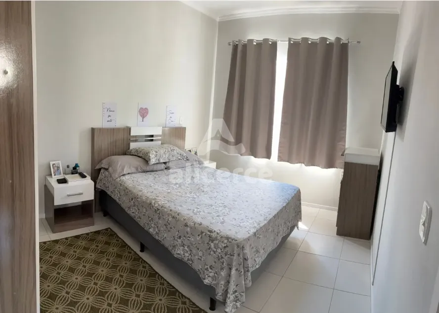 Imagem Apartamento à Venda no Bairro Areais - Conforto, Praticidade e Ótima Localização