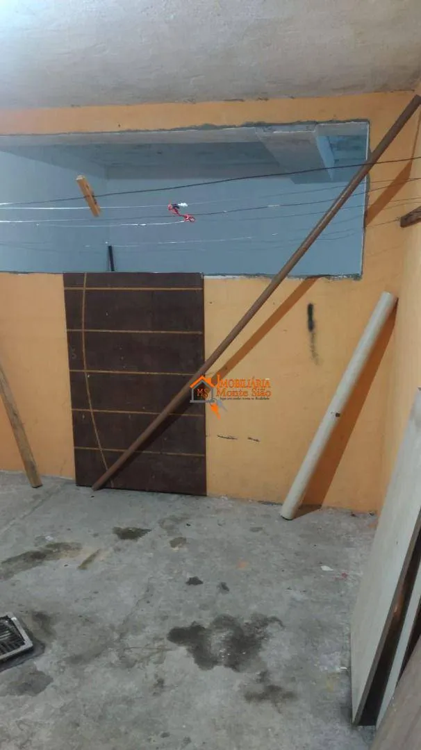 Imagem Sobrado com 5 dormitórios à venda, 275 m² por R$ 499.000,00 - Parque Maria Helena - Guarulhos/SP