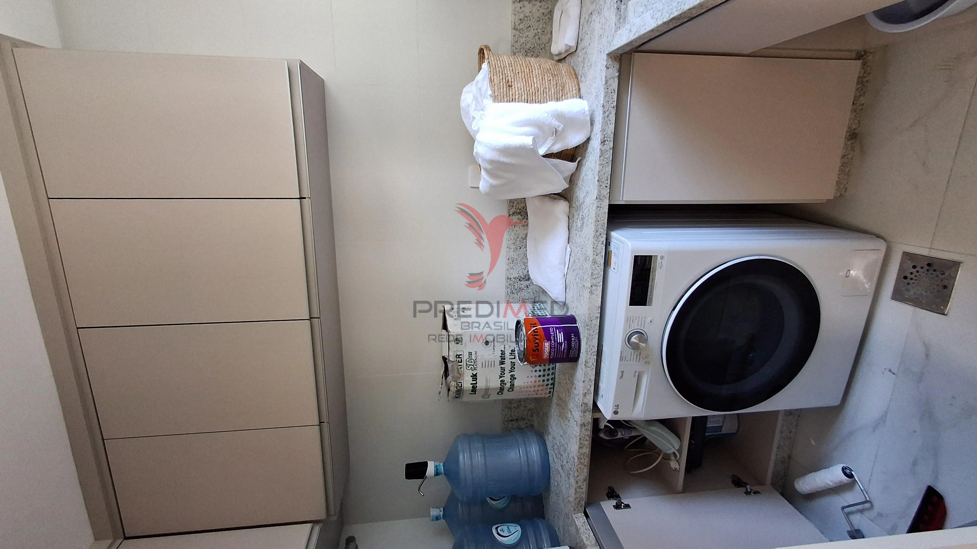 Imagem Apartamento alto padrão na meia praia