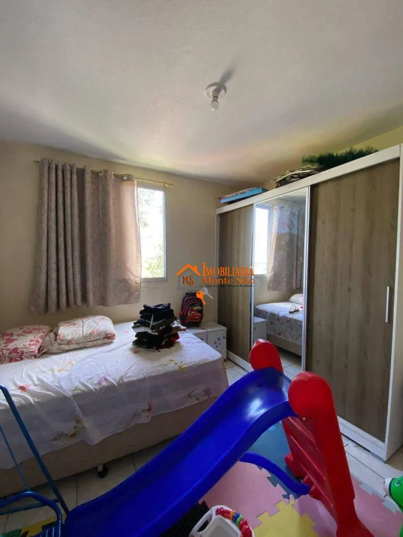 Imagem Apartamento com 2 dormitórios à venda, 45 m² por R$ 220.000,00 - Pimentas - Guarulhos/SP
