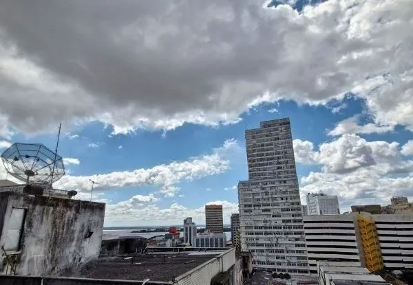 Imagem Apartamento no Centro de 3 dormitórios DESOCUPADO