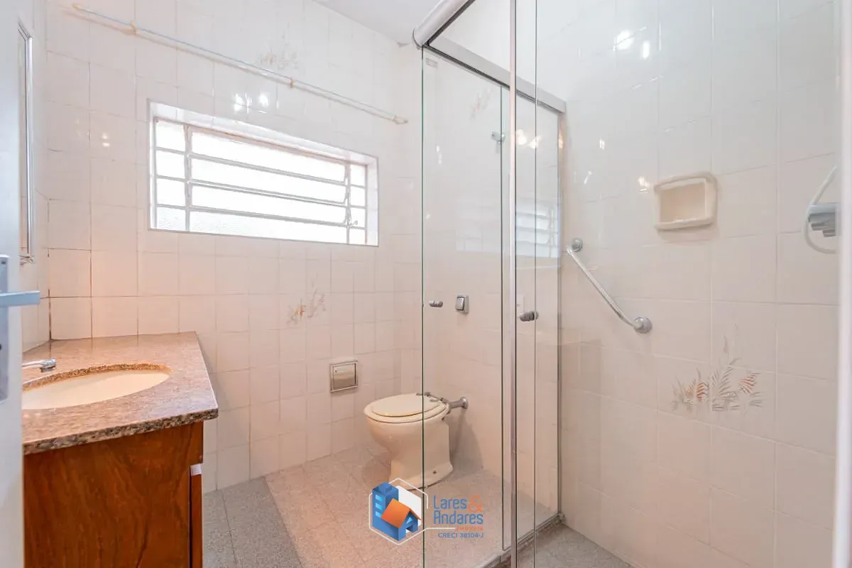 Imagem Casa para venda em Planalto Paulista com 3 quartos, sendo 1 suíte, 180m²