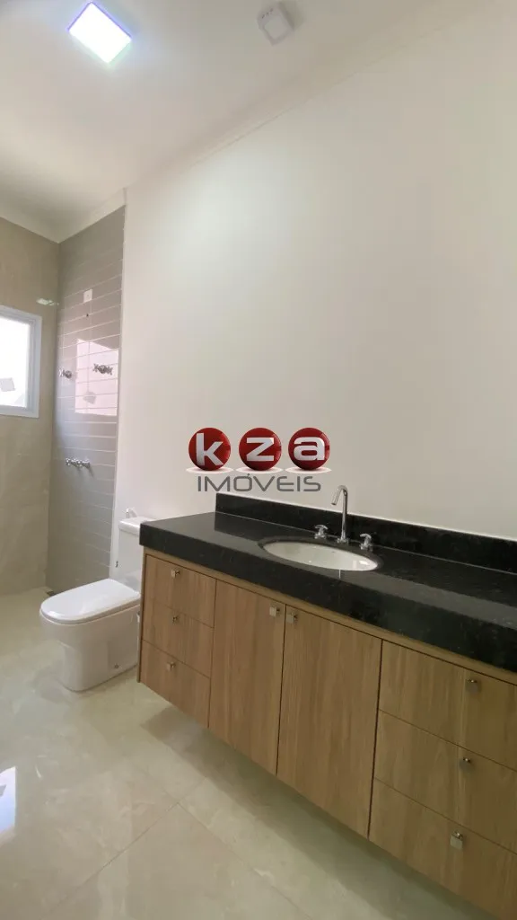 Imagem Casa em Condomínio de Alto Padrão em Valinhos-SP 3 suítes 2 salas 5 banheiros 223m² Village Santa Clara