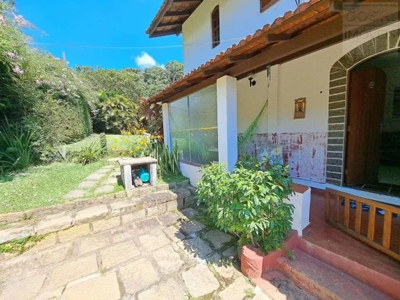Imagem Casa para Venda em Teresópolis, Golfe, 4 dormitórios, 1 suíte, 3 banheiros, 2 vagas