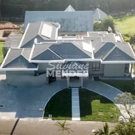 Imagem Espetacular casa térrea com 437 m² com planta moderna e funcional!