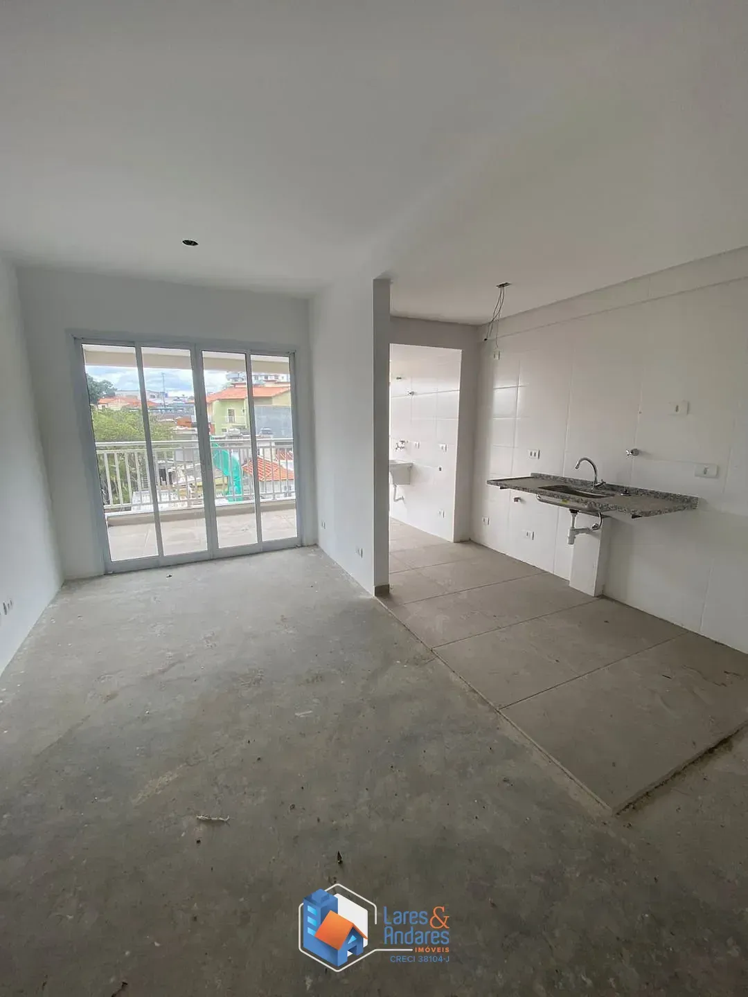 Imagem APARTAMENTO À VENDA COM 60 M², 2 DORMS, COM VARANDA, ÁREA LAZER E 1 VG - SÃO MIGUEL PAULISTA - SP.