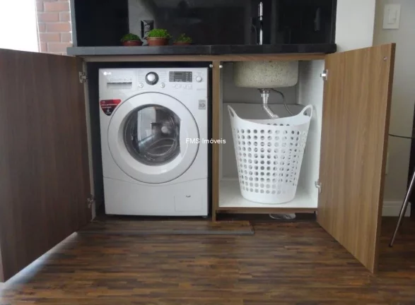Imagem Apartamento à venda ou locação na Bela Vista: 1 quarto, 1 sala, 1 banheiro, 1 vaga de garagem e 42 m².