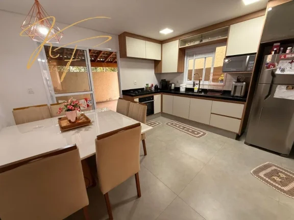 Imagem Imperdível casa à venda em Louveira-SP: 3 quartos, 2 suítes, 2 salas, 3 banheiros, 2 vagas, 107m²!