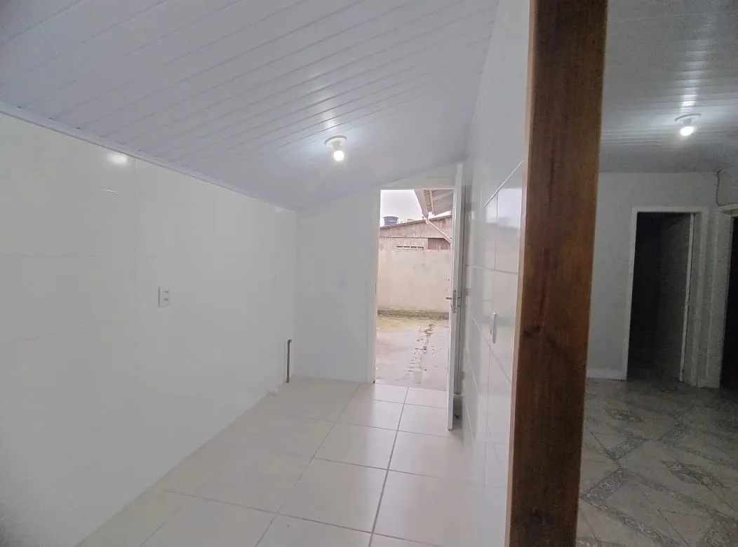 Imagem Casa perto do mar, em Capão Novo, apta para financiamento bancário