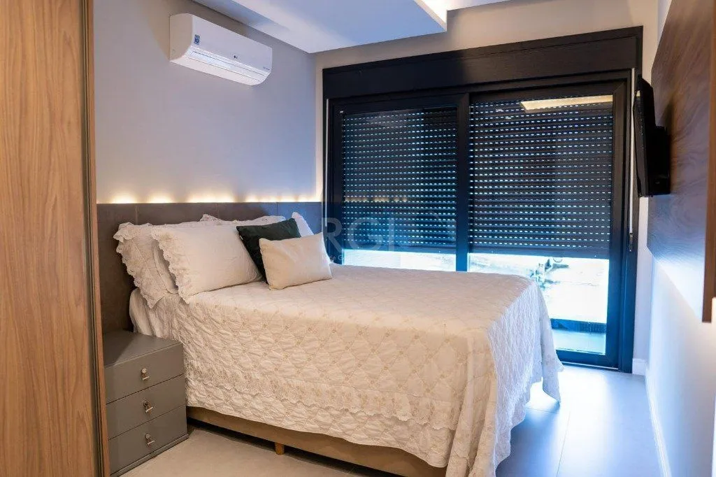 Imagem Apartamento para Venda - 81.57m², 2 dormitórios, sendo 1 suites, 2 vagas - Centro