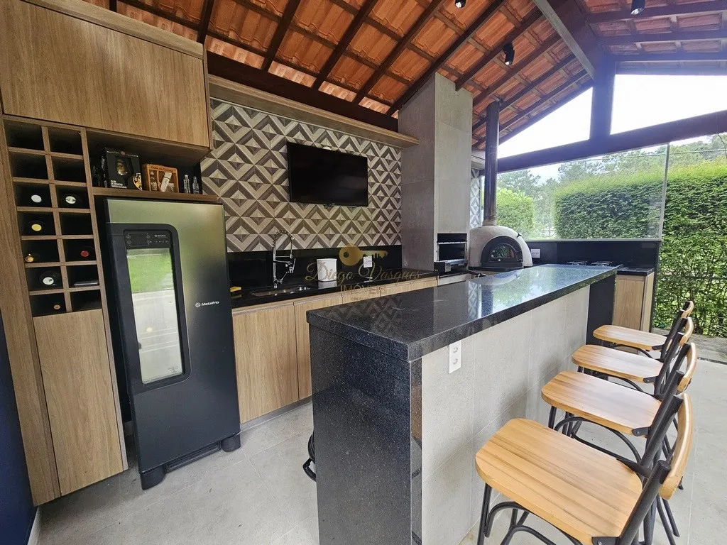 Imagem Casa em Condomínio para Venda em Teresópolis / RJ no bairro Parque do Imbui