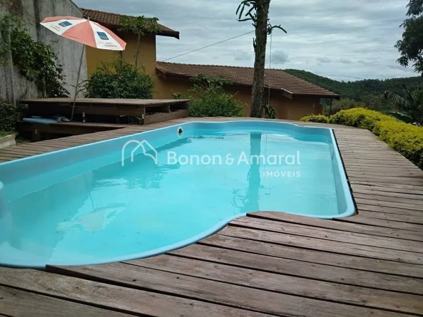 Imagem Casa de Condomínio com 3 Quartos e 4 banheiros à Venda, 270 m² por R$ 1.100.000