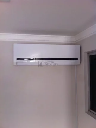 Imagem Sala comercial térrea no centro com garagem.