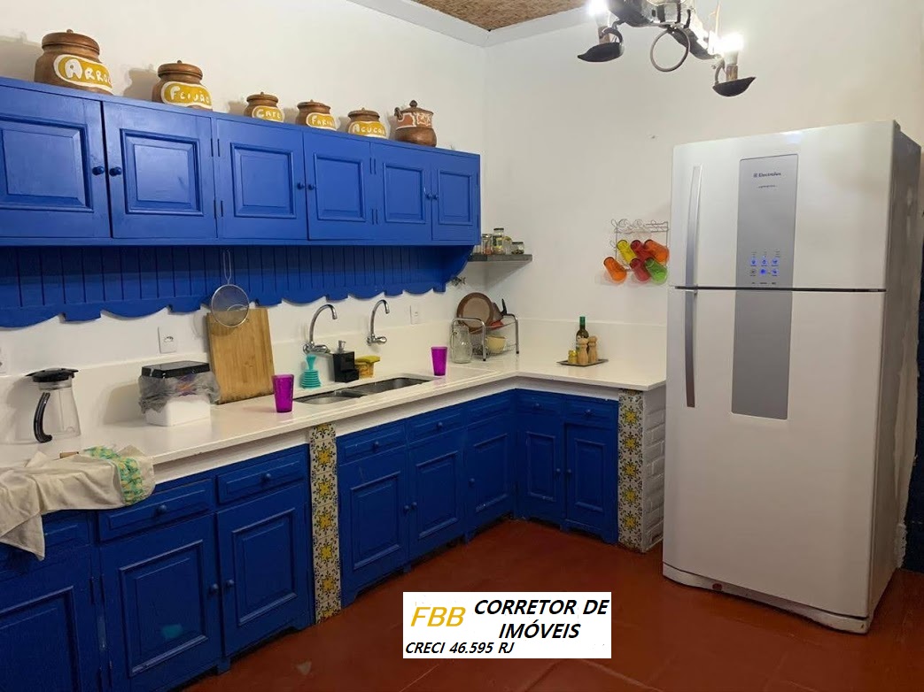 Imagem Casa com 7 Quartos à Venda, 2 metros em Ogiva - Cabo Frio