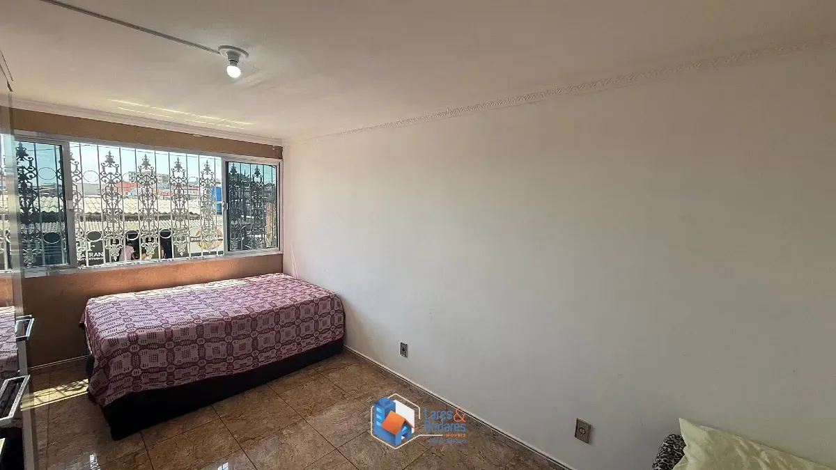 Imagem Casa para venda em Jardim Irapiranga com 5 quartos, sendo 1 suíte, 394m²