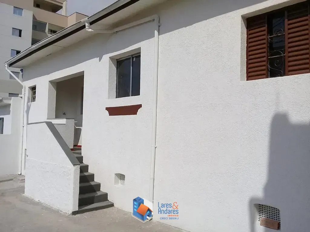 Imagem Sobrado para venda em Vila Mazzei com 7 quartos, 324m²