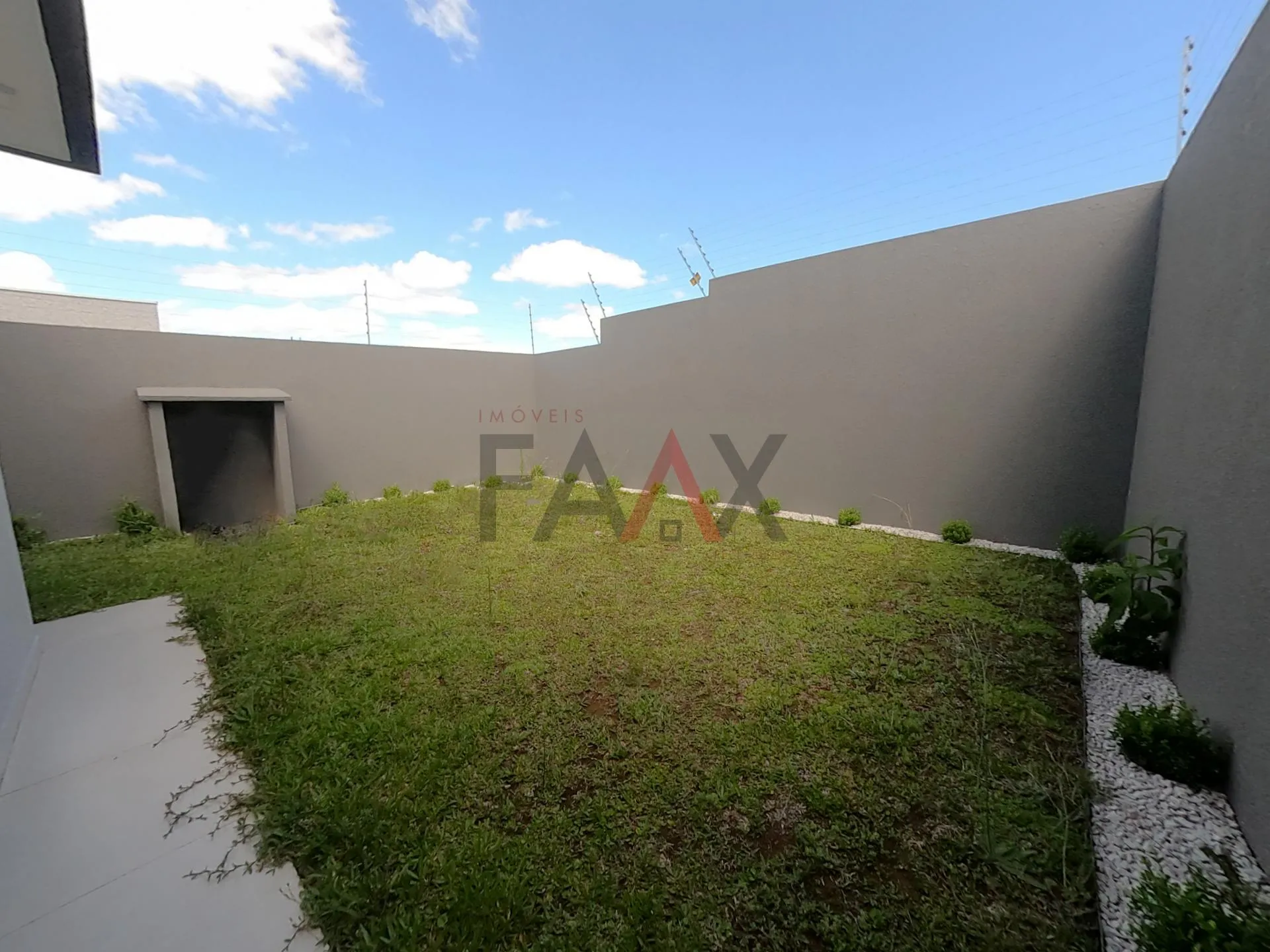 Imagem Sobrado com 3 dormitórios à venda,183.44m², GUARAPUAVA - PR