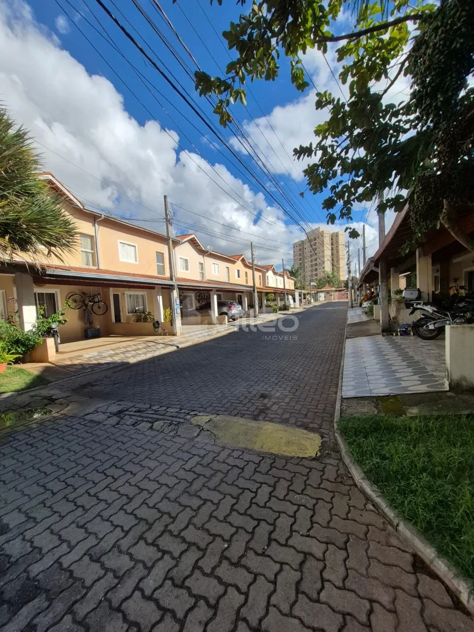 Imagem Se você procura segurança, conforto e excelente custo-benefício, este lindo sobrado no Residencia...
