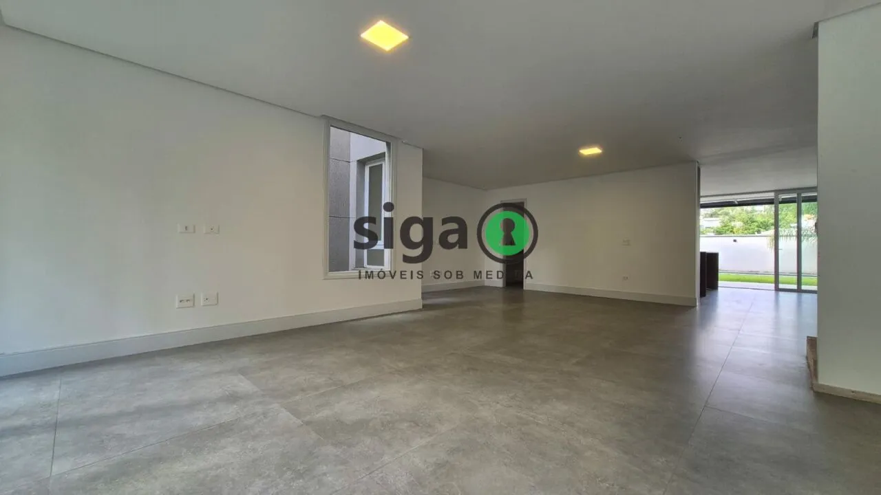 Imagem CASA DE CONDOMINO COM 4 QUARTOS TODAS SUITE COM AMPLO QUINTAL