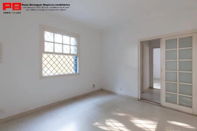 Imagem Sobrado com 4 dormitórios - 2 vagas no Brooklin