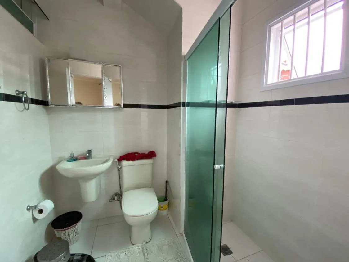 Imagem CASA DE ALTO PADRÃO COM 04 DORMITÓRIOS, PISCINA AQUECIDA E ACEITA FINANCIAMENTO BANCÁRIO LADO PRAIA EM ITANHAÉM