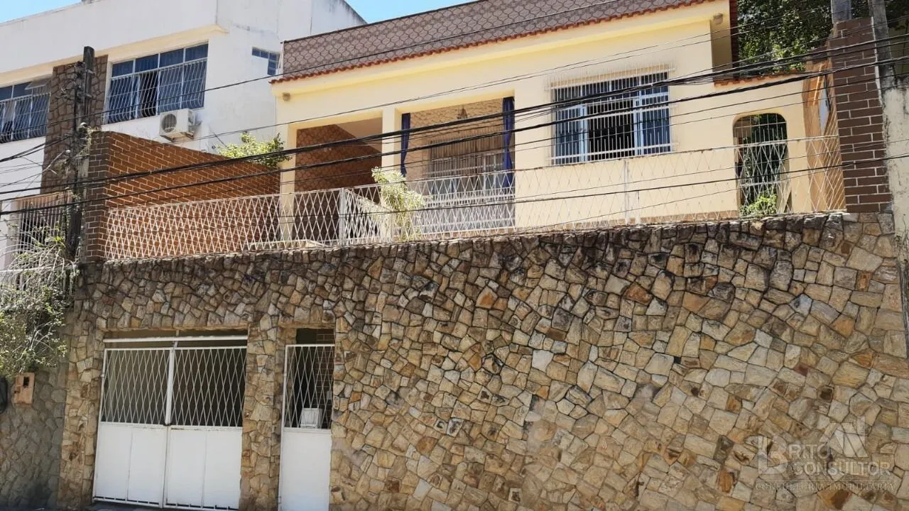 Casa para Venda em Fonseca, Niterói/RJ - 3 Qts, Suíte, Piscina. Quintal e Vaga.