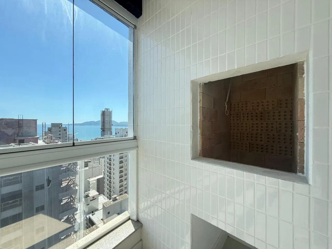 Imagem Apartamento com vista para o mar à venda com 128.5m2 por R$ 3.000.000,00