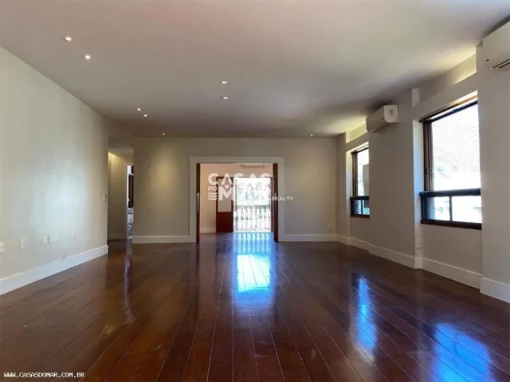 Imagem Apartamento de luxo à beira-mar no Humaitá, Rio de Janeiro - 4 quartos, 3 suítes, 4 banheiros, 2 vagas de garagem, 220m².
