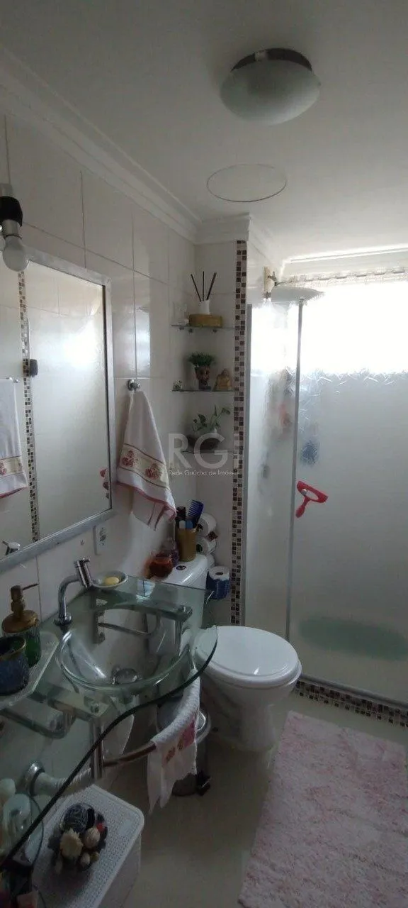 Imagem Apartamento no Bairro Glória - 2 Dormitório