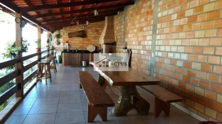 Imagem Casa 2 quartos com area de fogão a lenha em Sarzedo