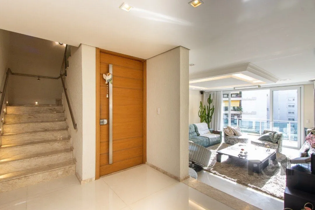Imagem Casa com 5 suites com area privativa 714,00
