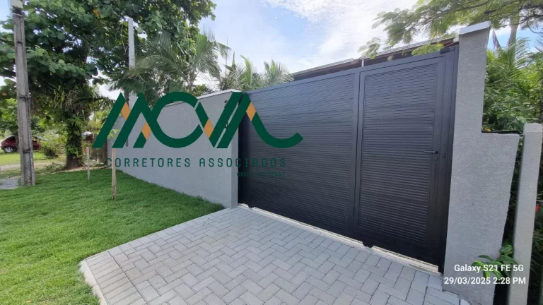Imagem Belíssima residência térrea, moderna e recém-construída, PERTINHO da Praia