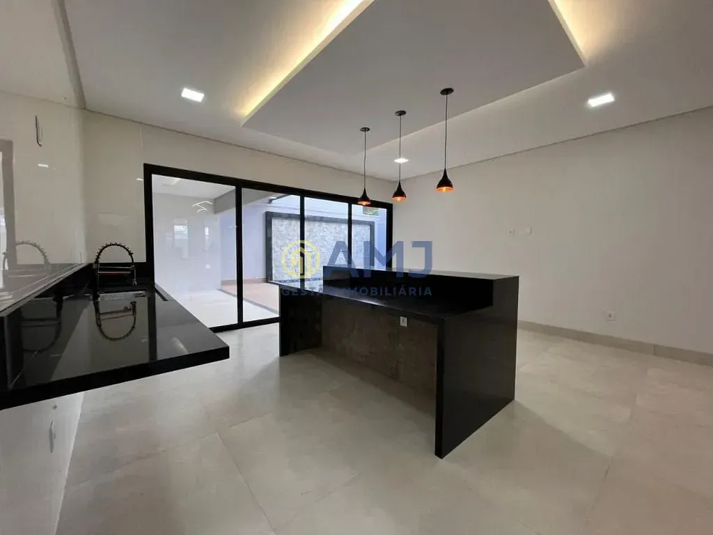 Imagem Casa Térrea de Alto Padrão no Residencial Garavelo Park