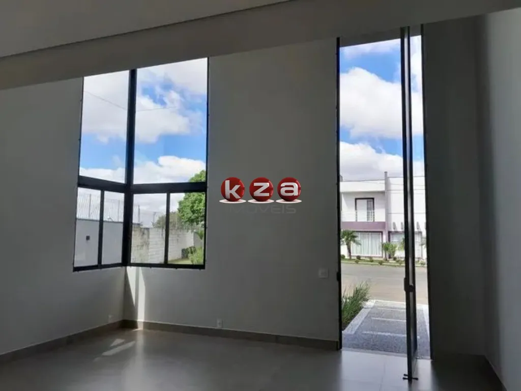 Imagem Luxuosa Casa em Condomínio à Venda em Valinhos-SP, Bairro Le Village 3 Quartos, 3 Suítes, 2 Salas, 5 Banheiros, 2 Vagas, 230m².
