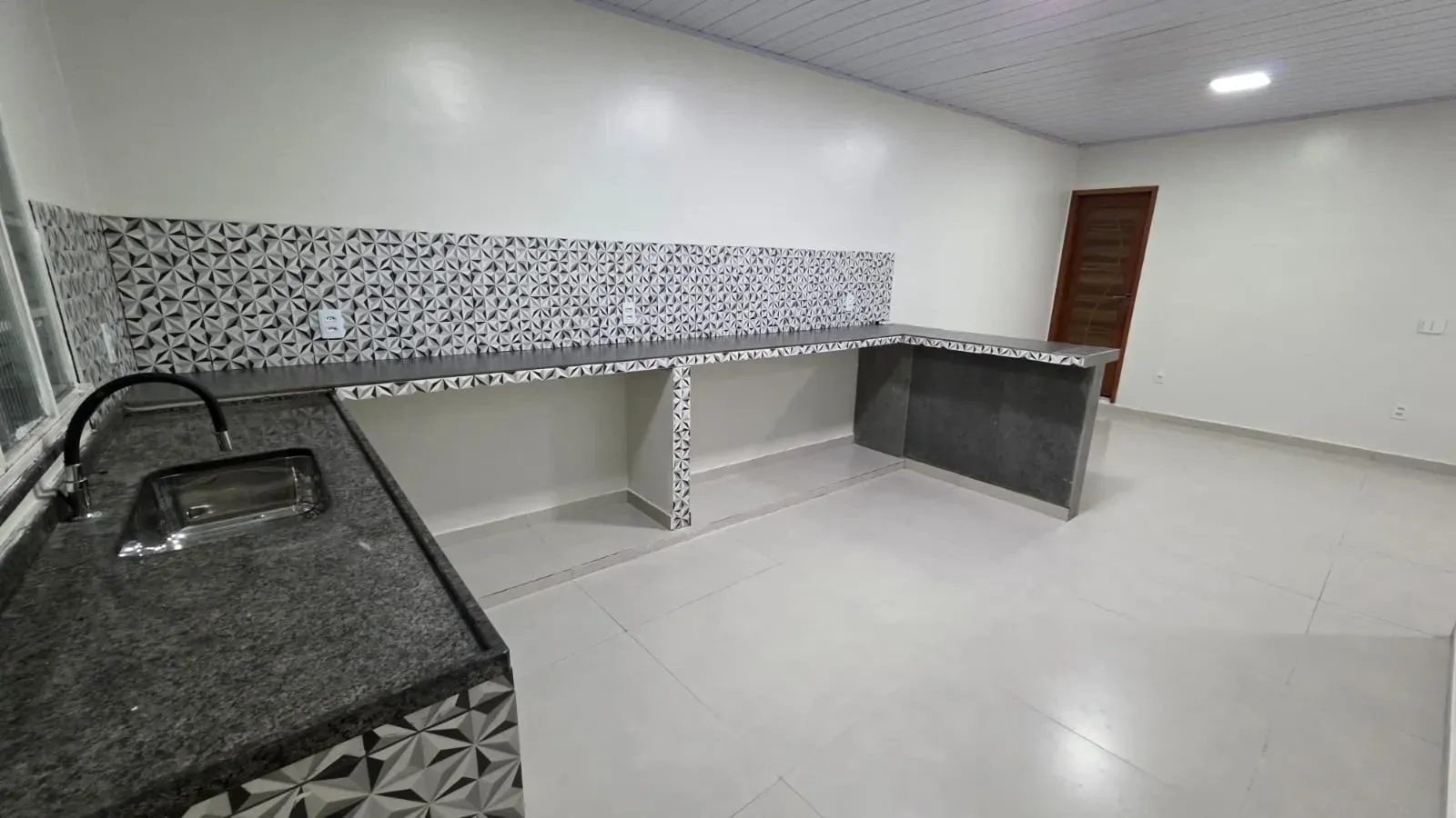 Imagem Casa com 2 Quartos para Alugar, 100 m² em Cidade Nova - Manaus