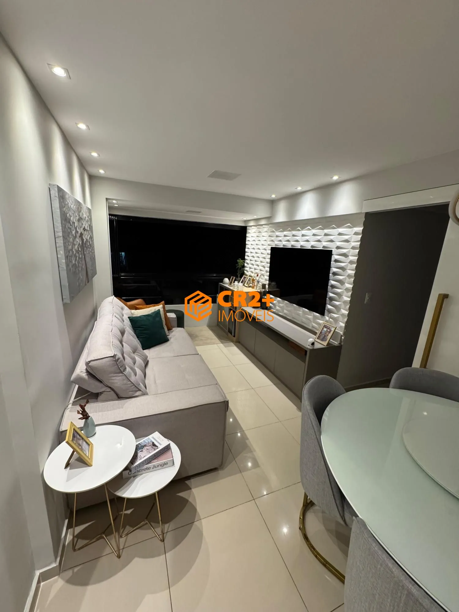Imagem Vendo apartamento 50m2 totalmente reformado no bairro dos Aflitos